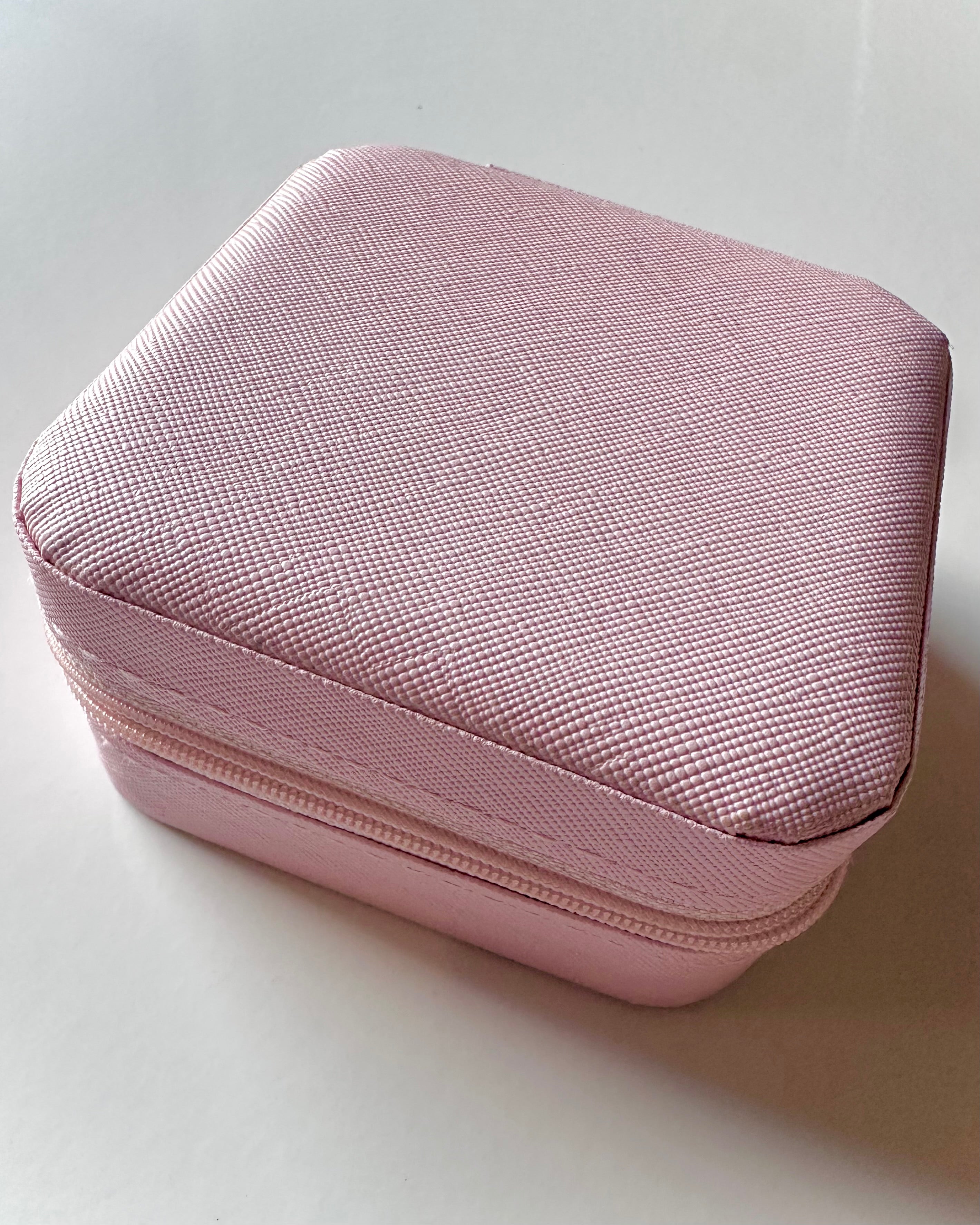 Pink leather Jewelry organizer mini
