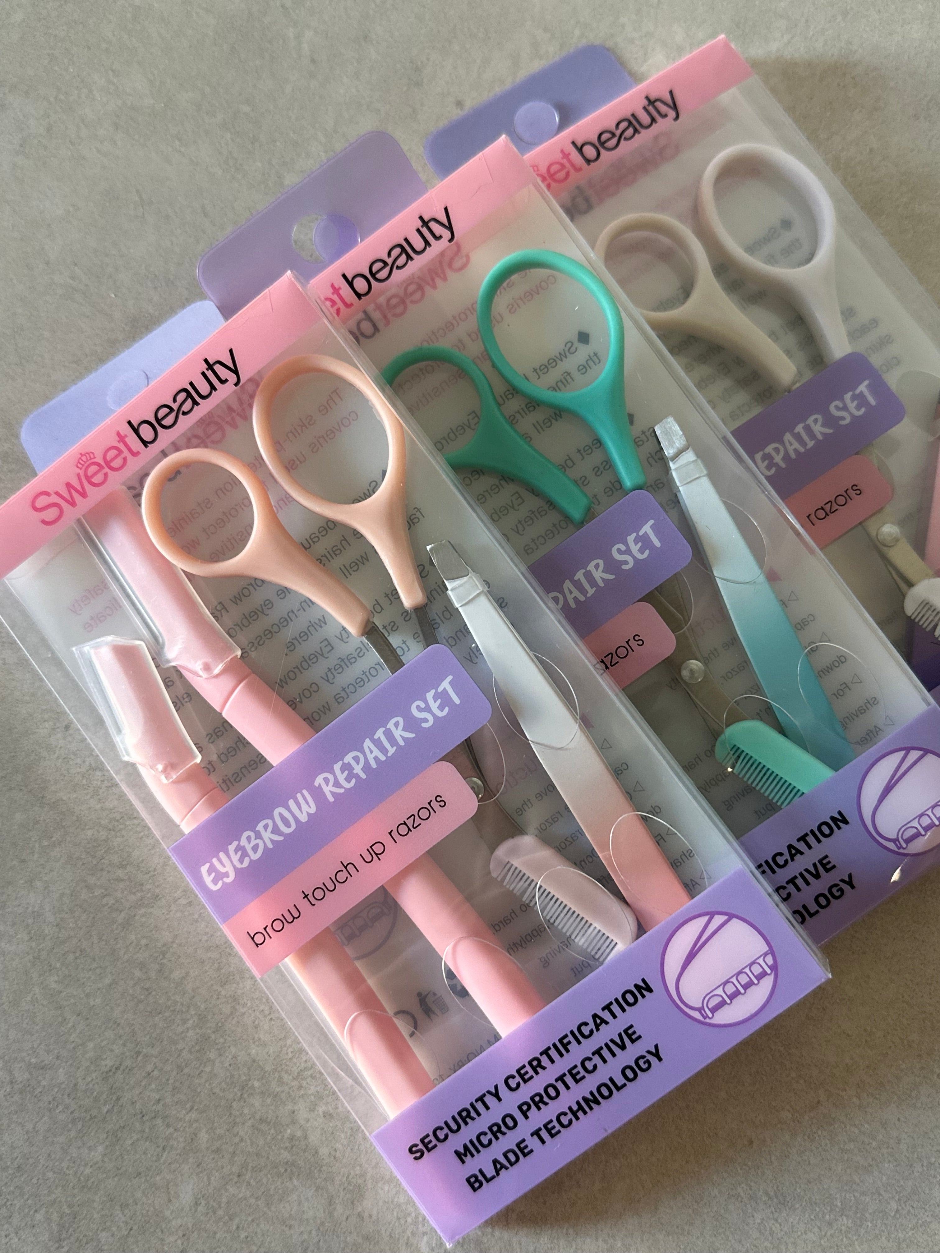 Pro Gradient Eyebrow Grooming Kit with razors