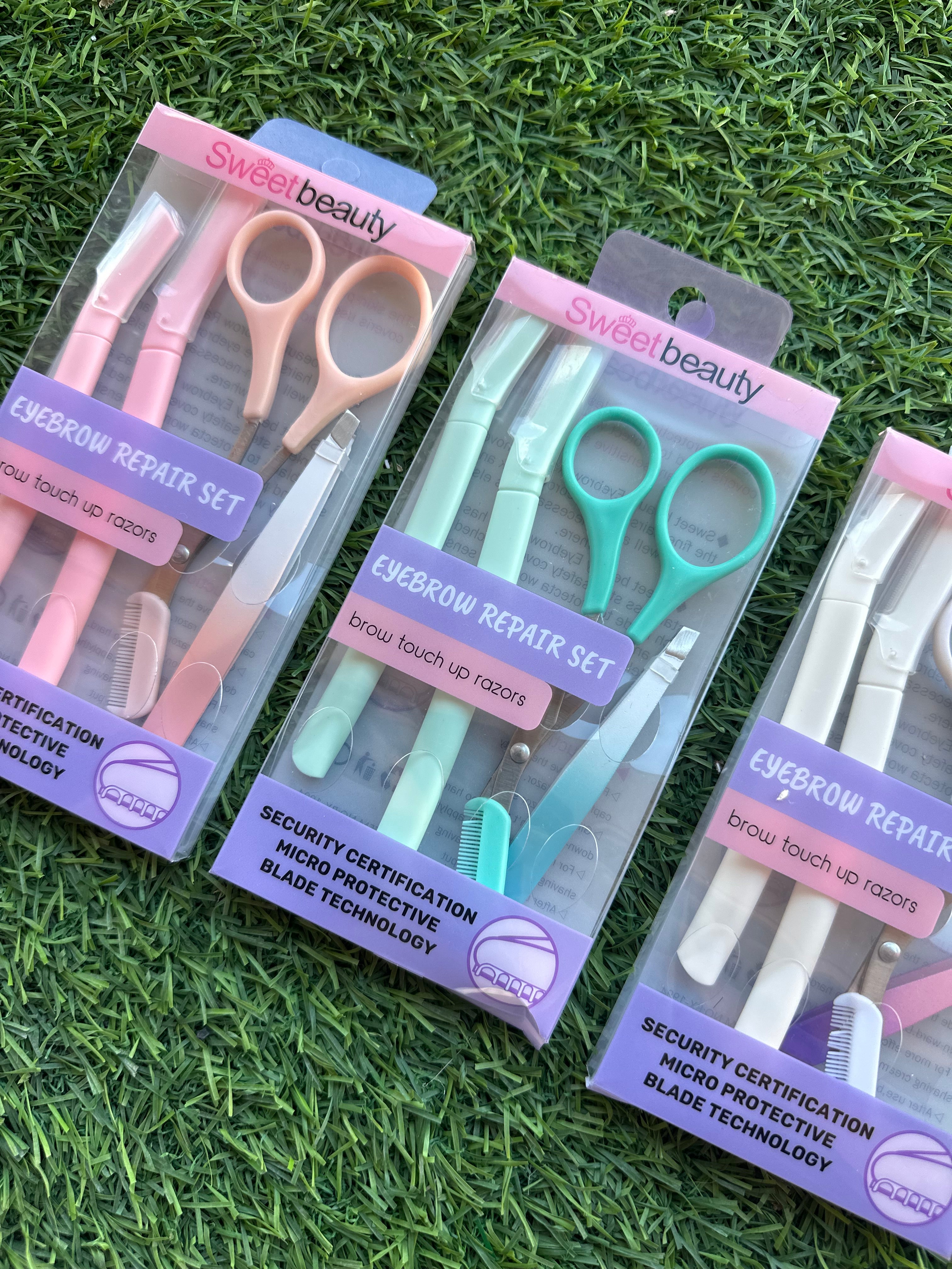 Pro Gradient Eyebrow Grooming Kit with razors