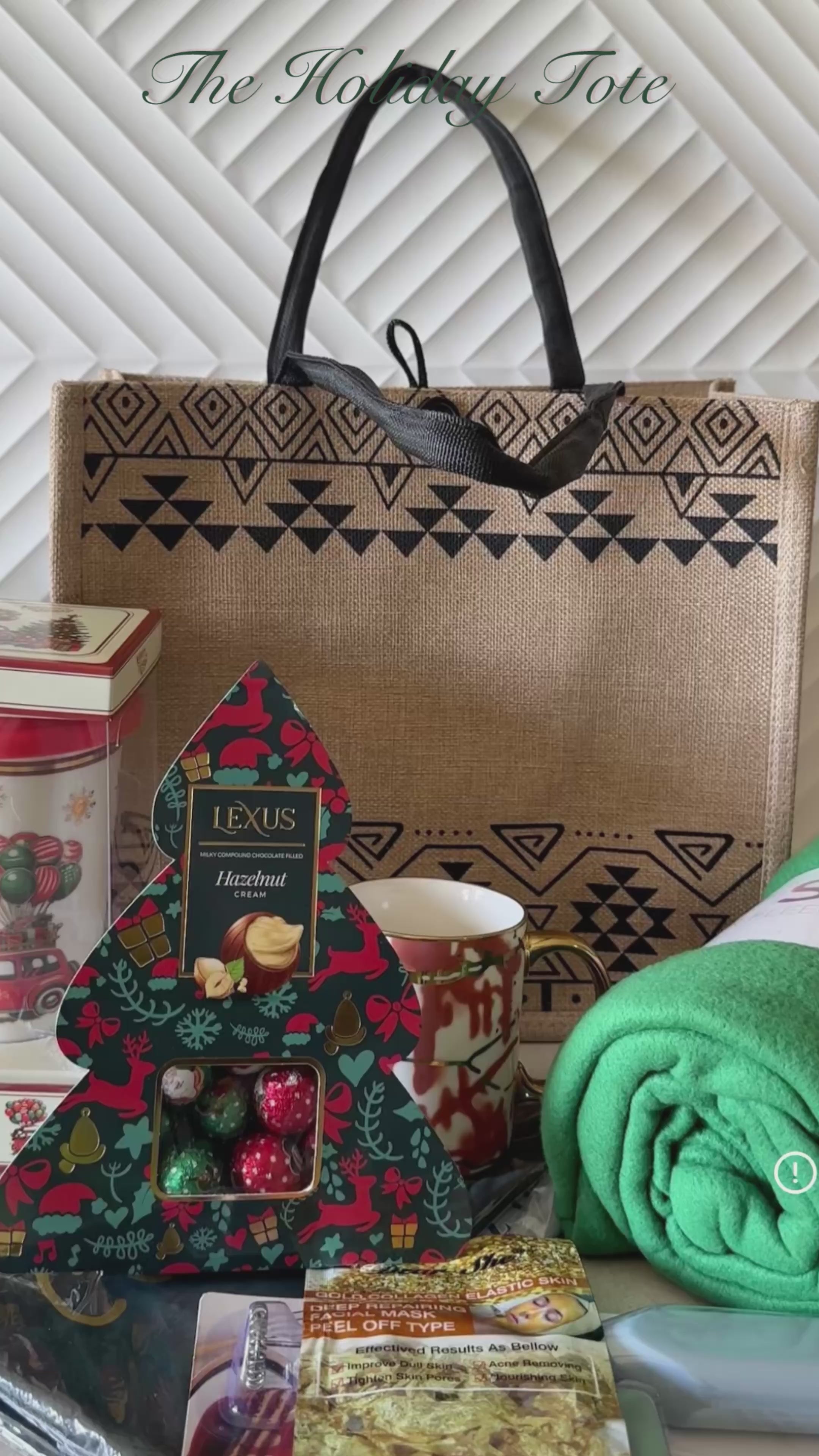 The Holiday Tote’ Edition